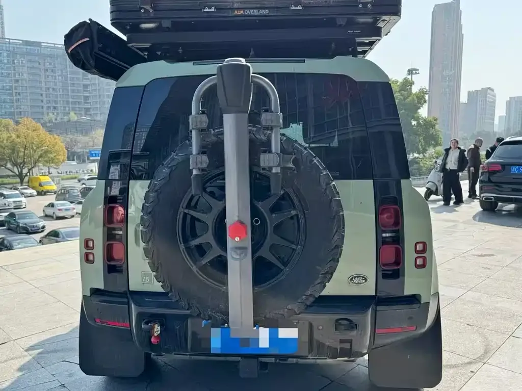 Land Rover Defender — фото 2