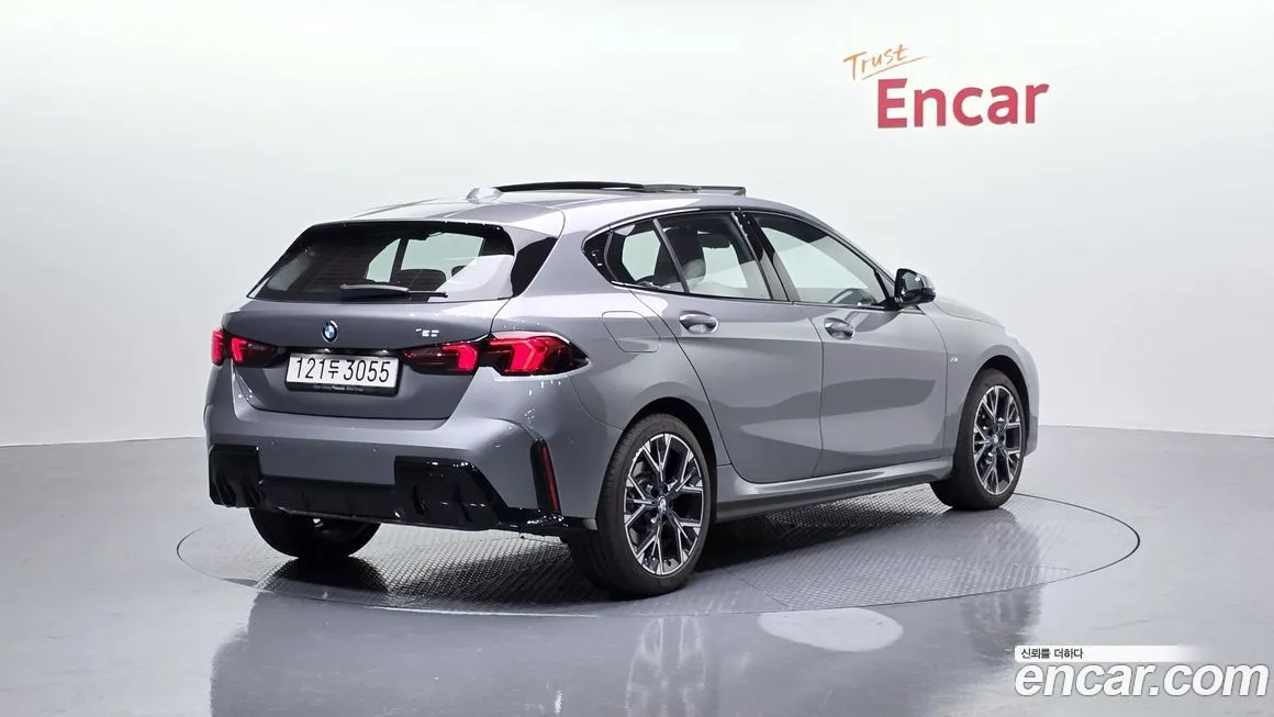 BMW 1-Series 2025 из KR, фото 2