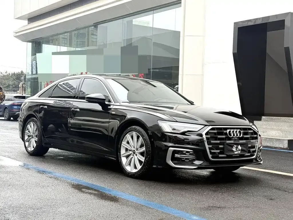 Audi A6L — фото 10