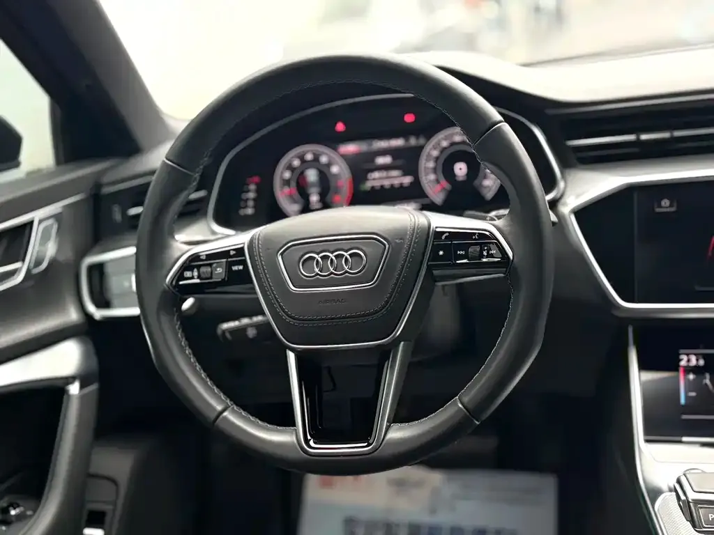 Audi A6L — фото 2