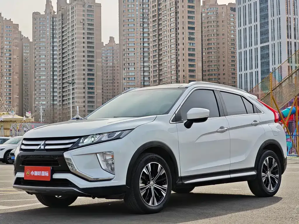 Mitsubishi Eclipse Cross — фото 7