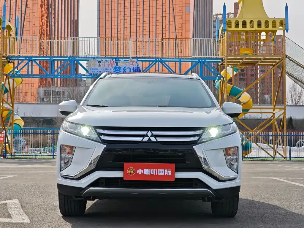 Mitsubishi Eclipse Cross — фото 10