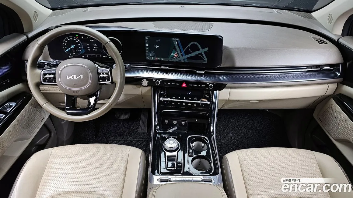 Kia Carnival — фото 10