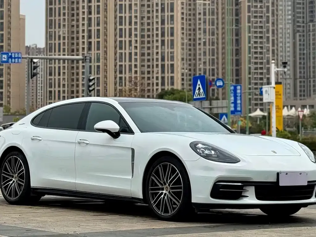Porsche Panamera — фото 5