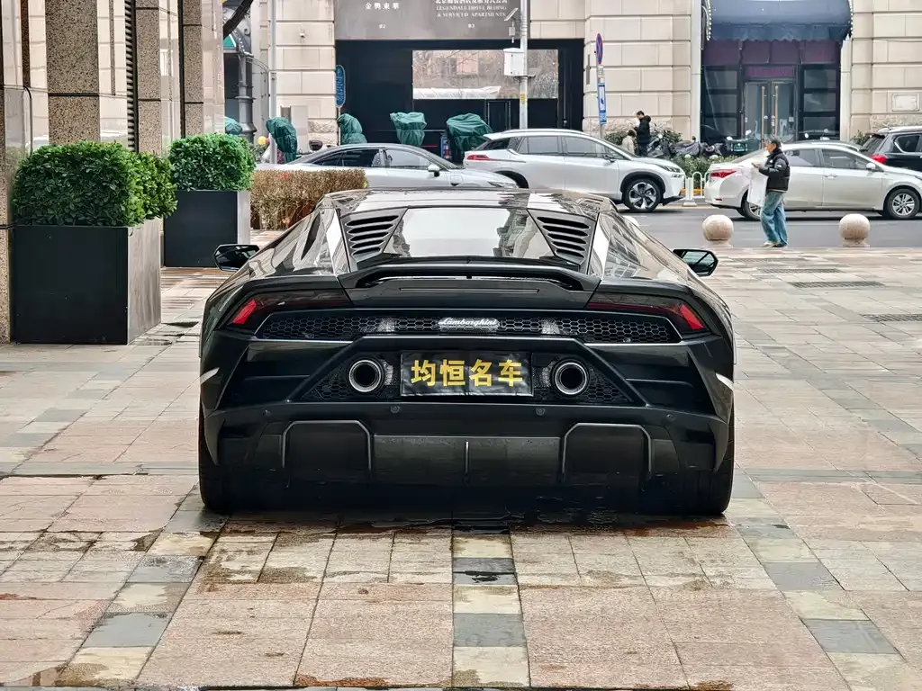 Lamborghini Huracan — фото 7