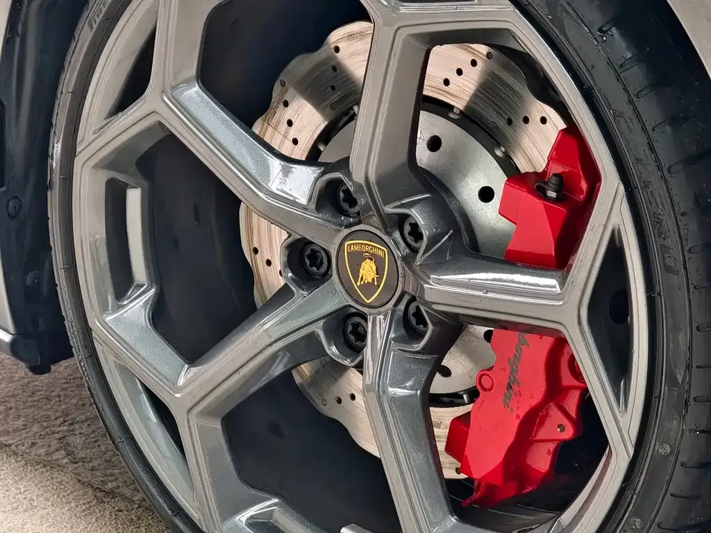 Lamborghini Huracan — фото 10
