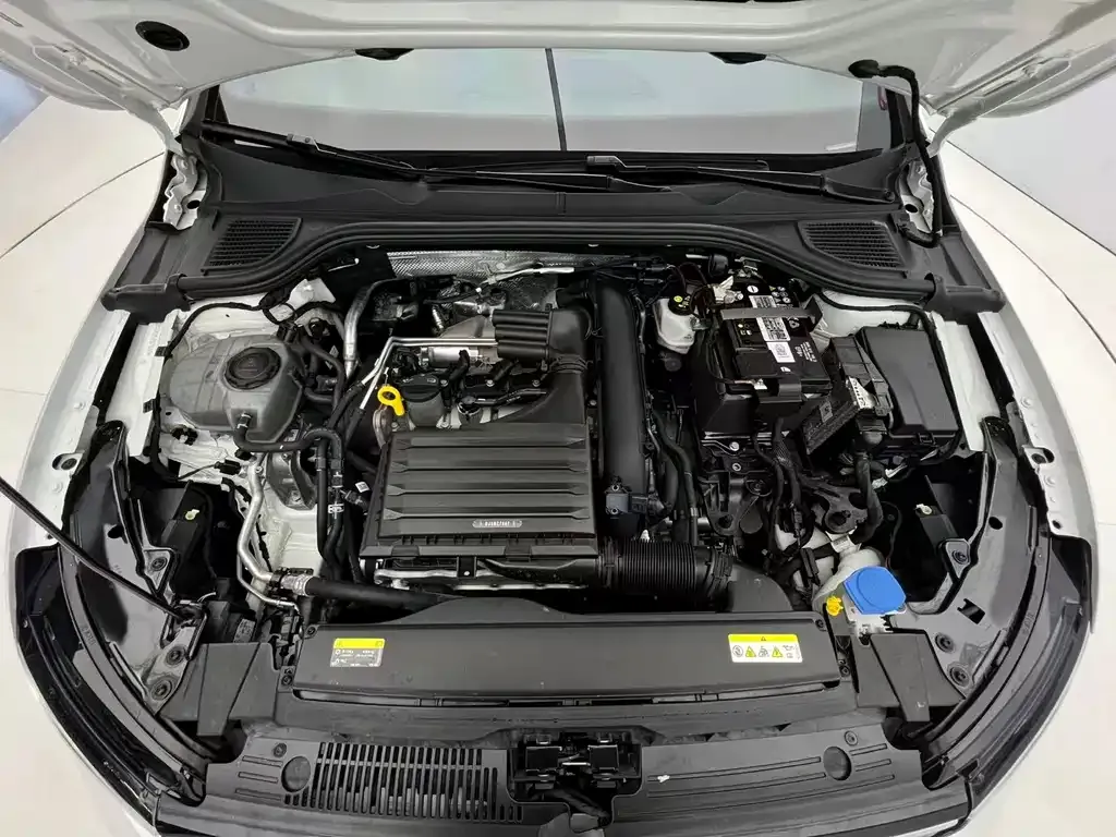 Volkswagen Golf 2021 из CN, фото 6
