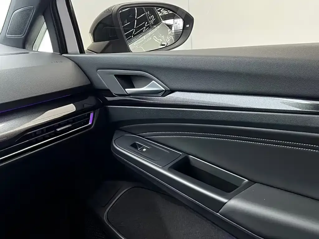 Volkswagen Golf 2021 из CN, фото 10
