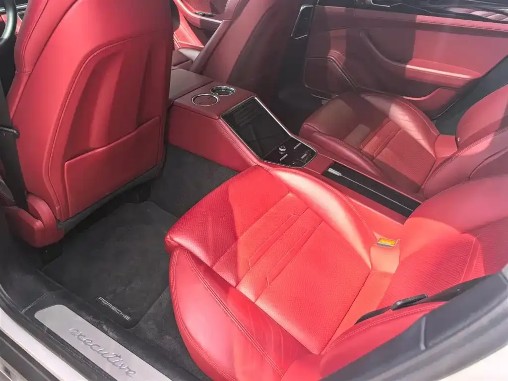 Porsche Panamera 2023 из CN, фото 2