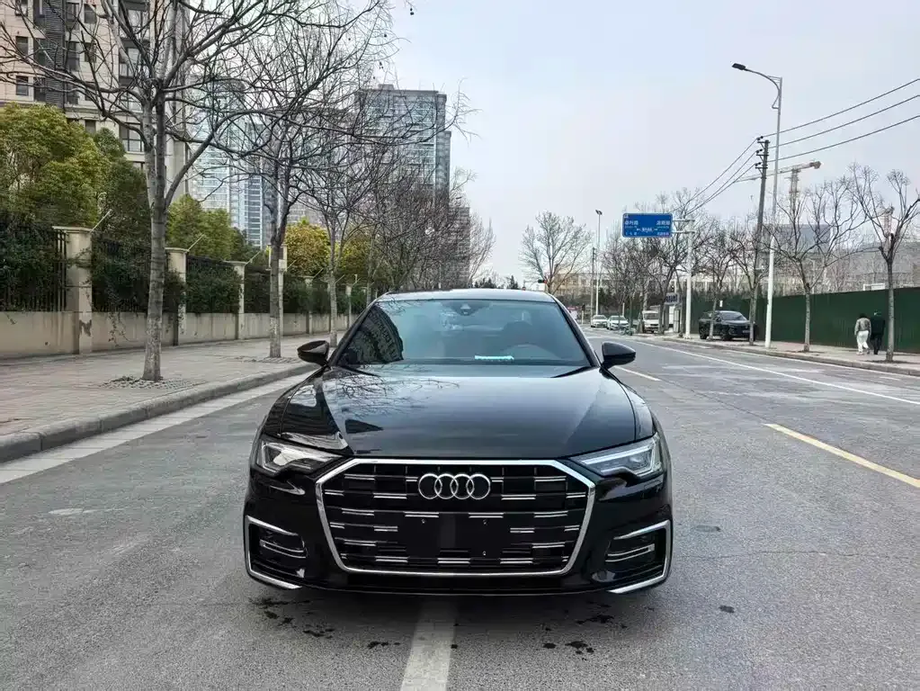 Audi A6L 2023 из CN, фото 1