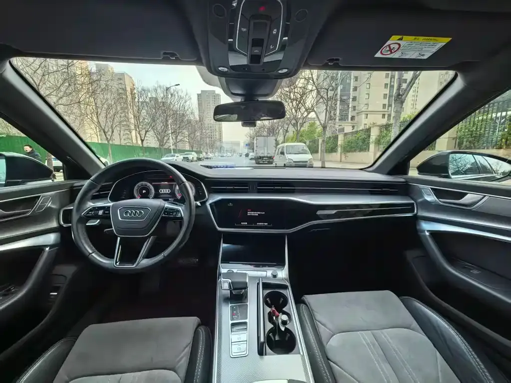 Audi A6L 2023 из CN, фото 5