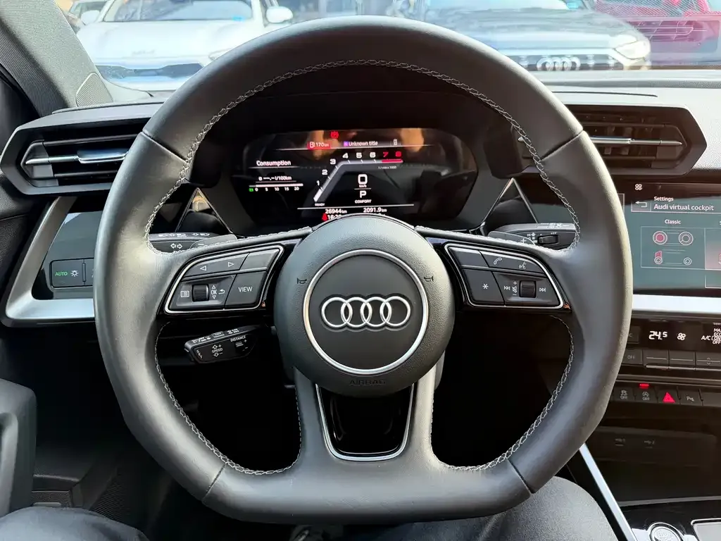 Audi A3 2023 из CN, фото 4