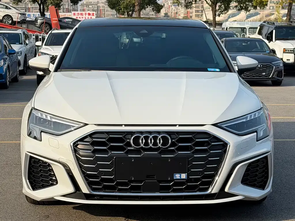 Audi A3 2023 из CN, фото 8