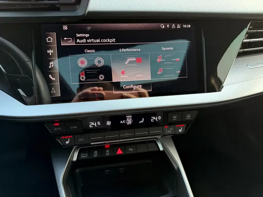 Audi A3 2023 из CN, фото 7