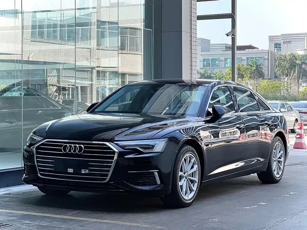 Audi A6L — фото 9