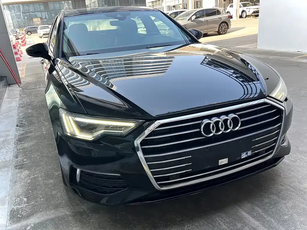 Audi A6L — фото 10