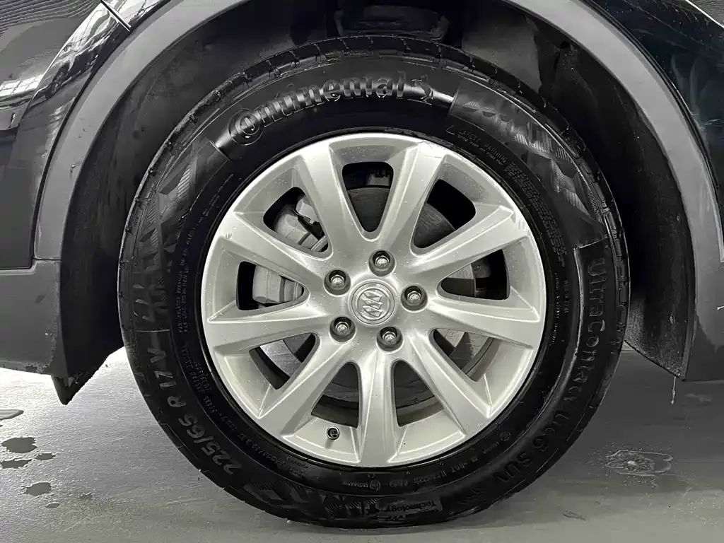 Buick Envision Plus — фото 9