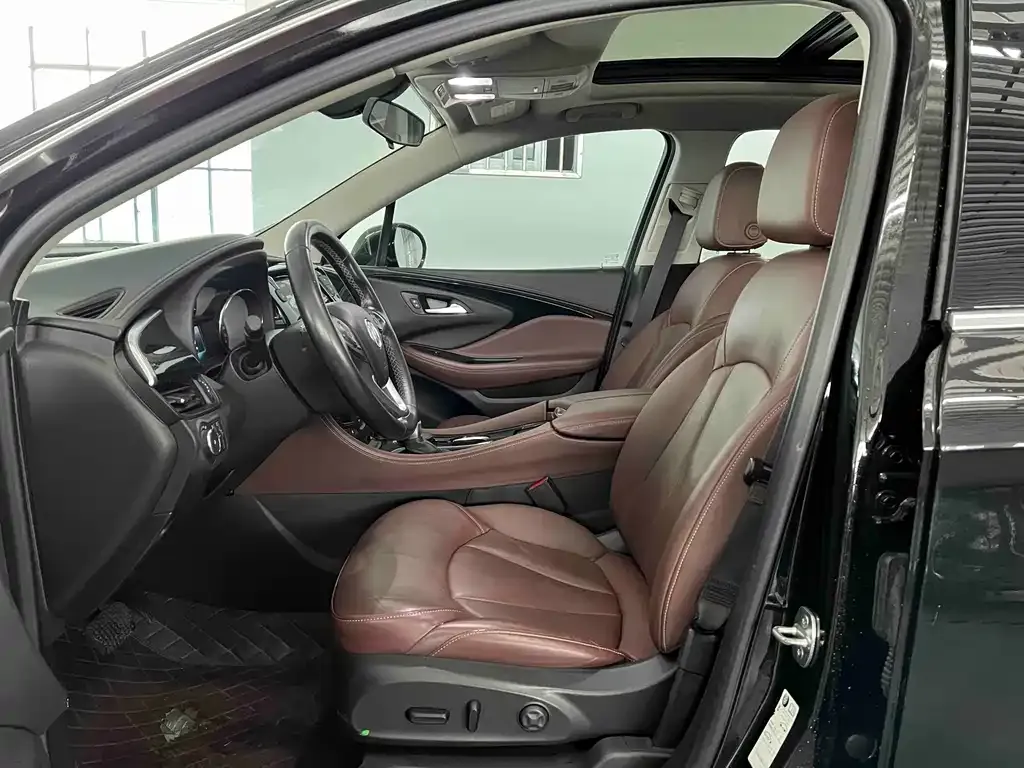 Buick Envision Plus — фото 2