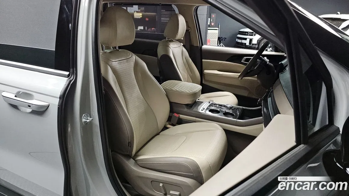 Kia Carnival — фото 7
