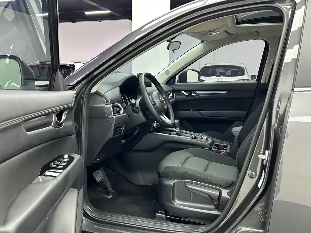 Mazda CX-5 2023 из CN, фото 9