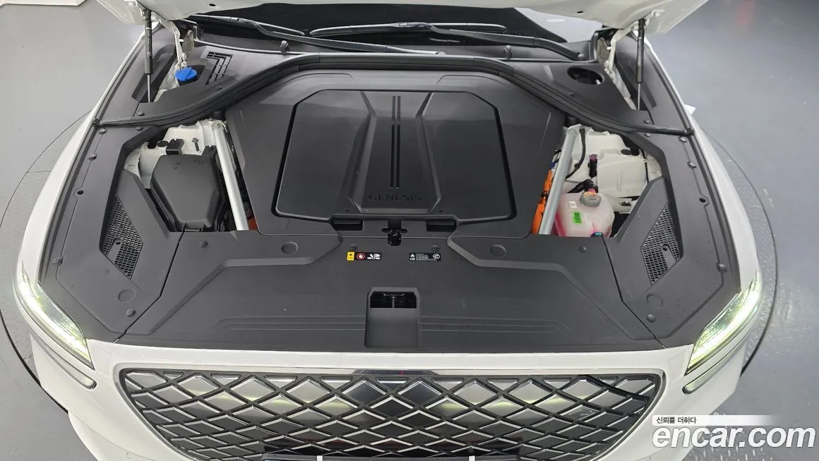 Genesis GV70 2024 из KR, фото 4