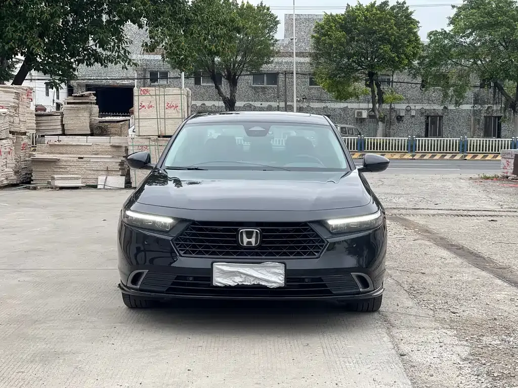 Honda Accord — фото 9