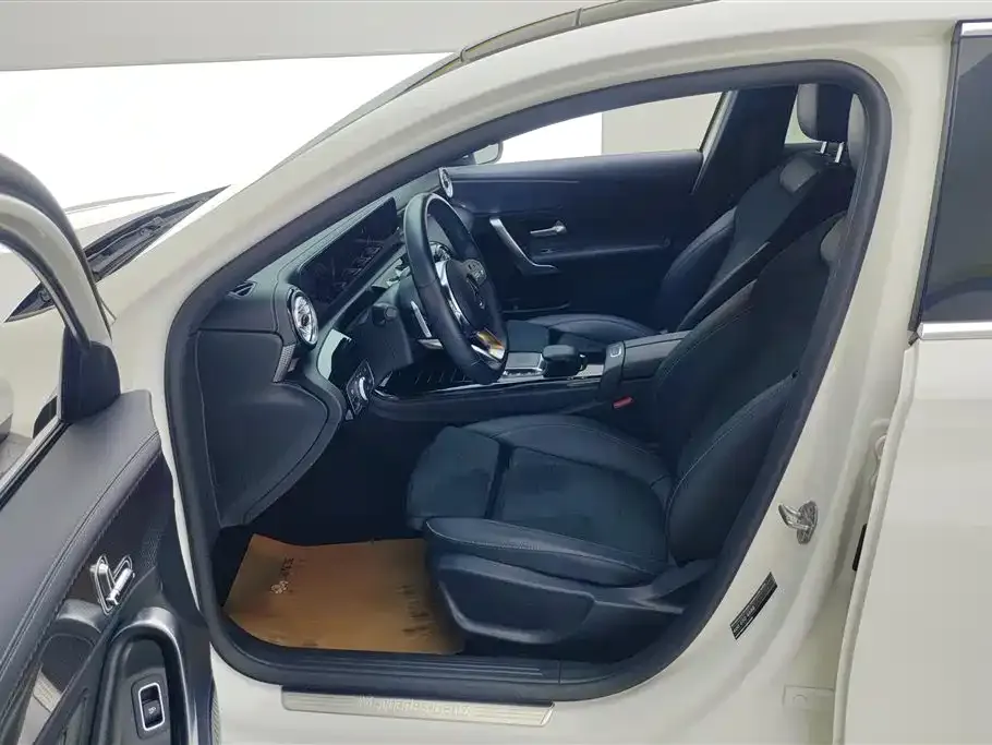 Mercedes-Benz A-Class 2022 из CN, фото 4