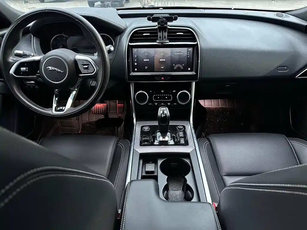 Jaguar XEL 2021 из CN, фото 2