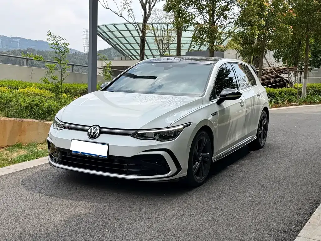 Volkswagen Golf 2022 из CN, фото 1