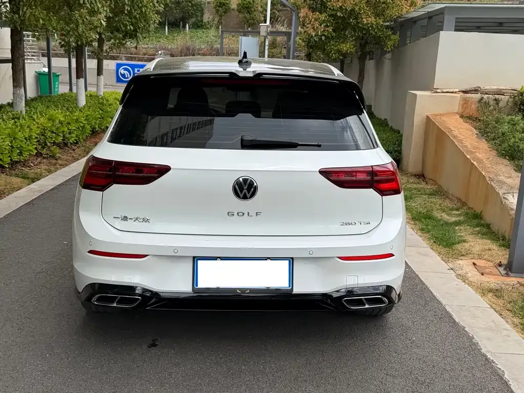 Volkswagen Golf 2022 из CN, фото 3