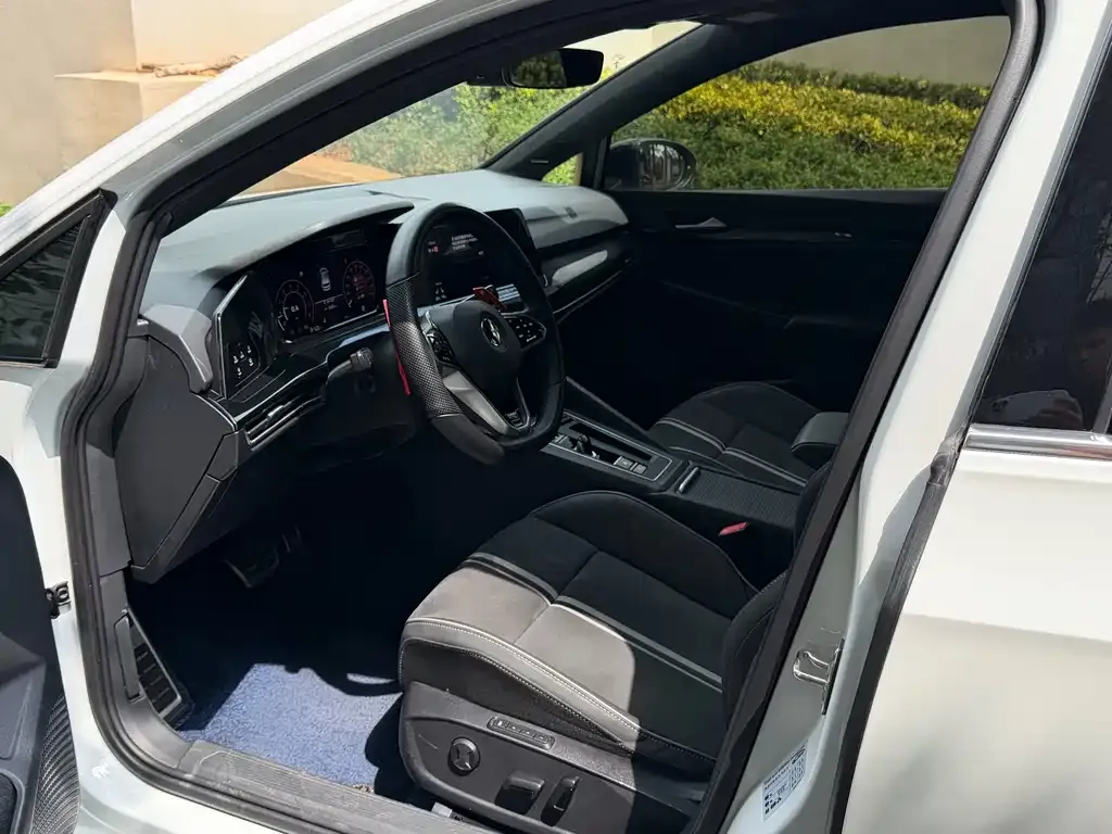 Volkswagen Golf 2022 из CN, фото 7