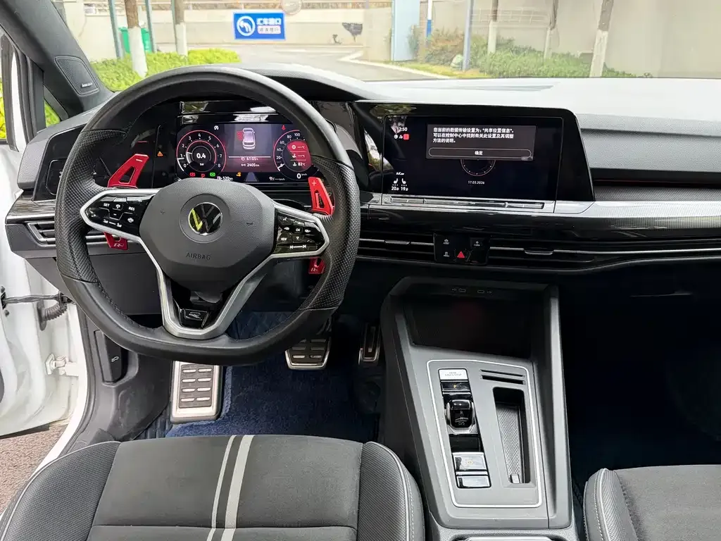 Volkswagen Golf 2022 из CN, фото 6