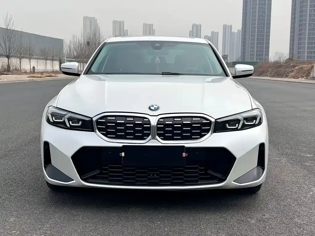 BMW 3 Series — фото 1