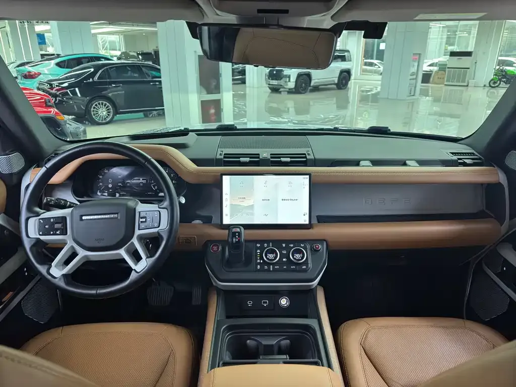 Land Rover Defender 2023 из CN, фото 2