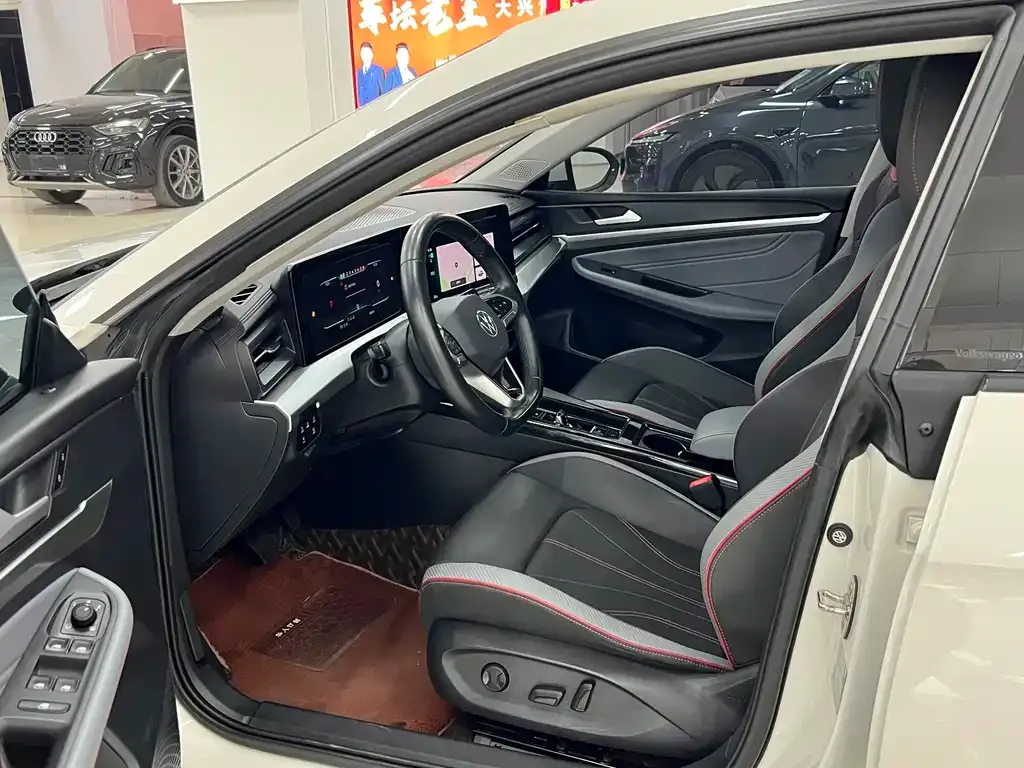 Volkswagen Lamando 2023 из CN, фото 10