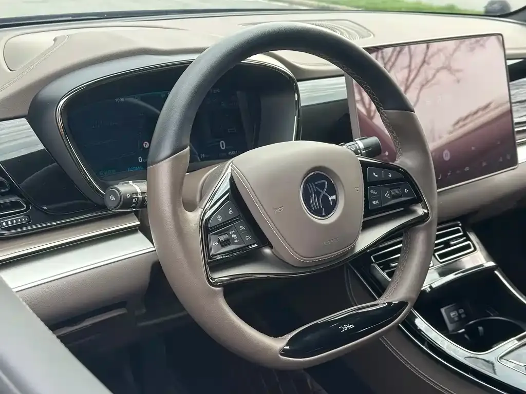 BYD Han — фото 4