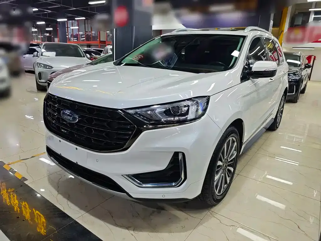 Ford Edge — фото 1