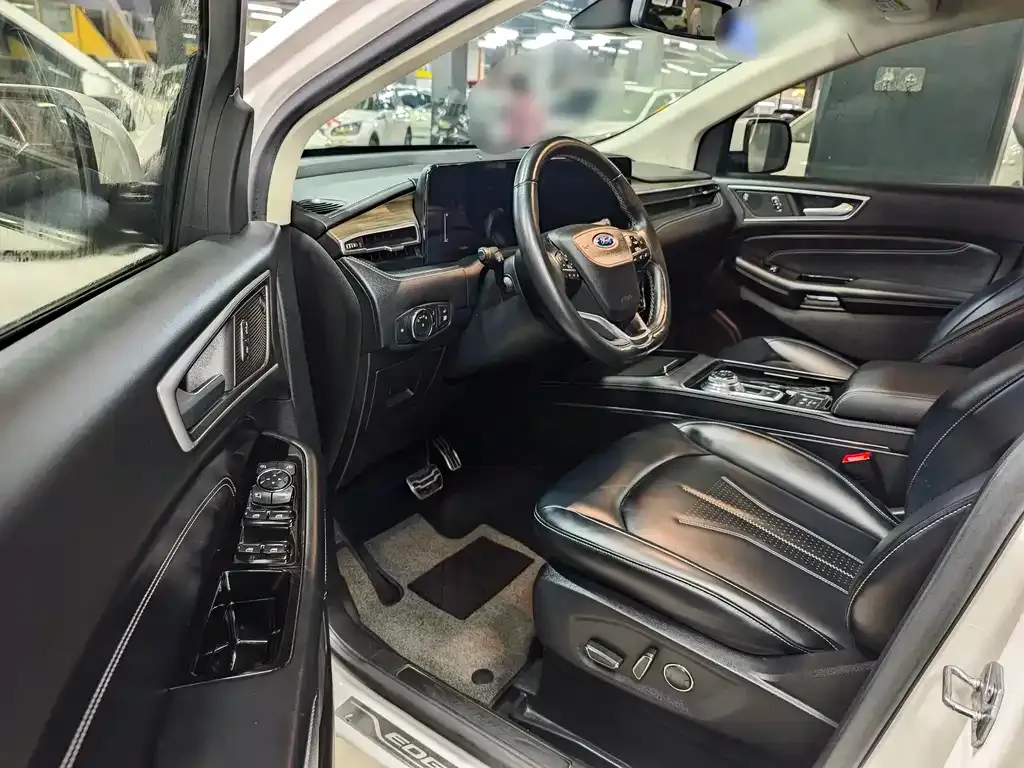 Ford Edge — фото 3