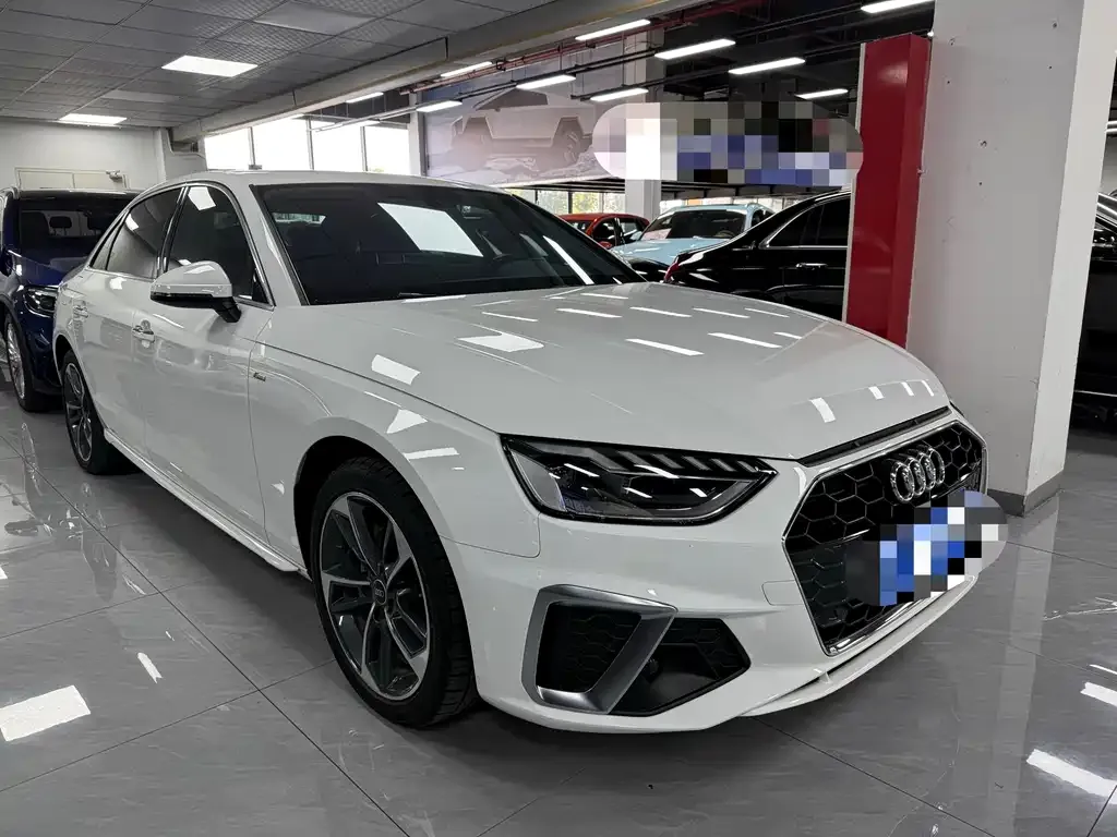 Audi A4L 2022 из CN, фото 3