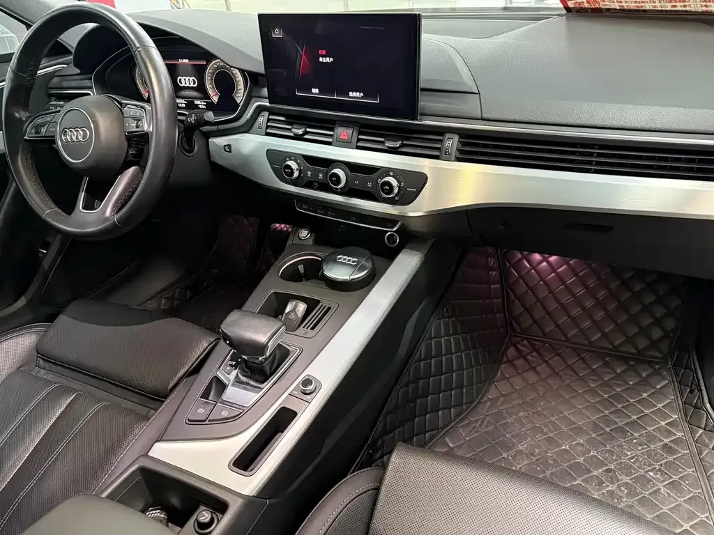 Audi A4L 2022 из CN, фото 8