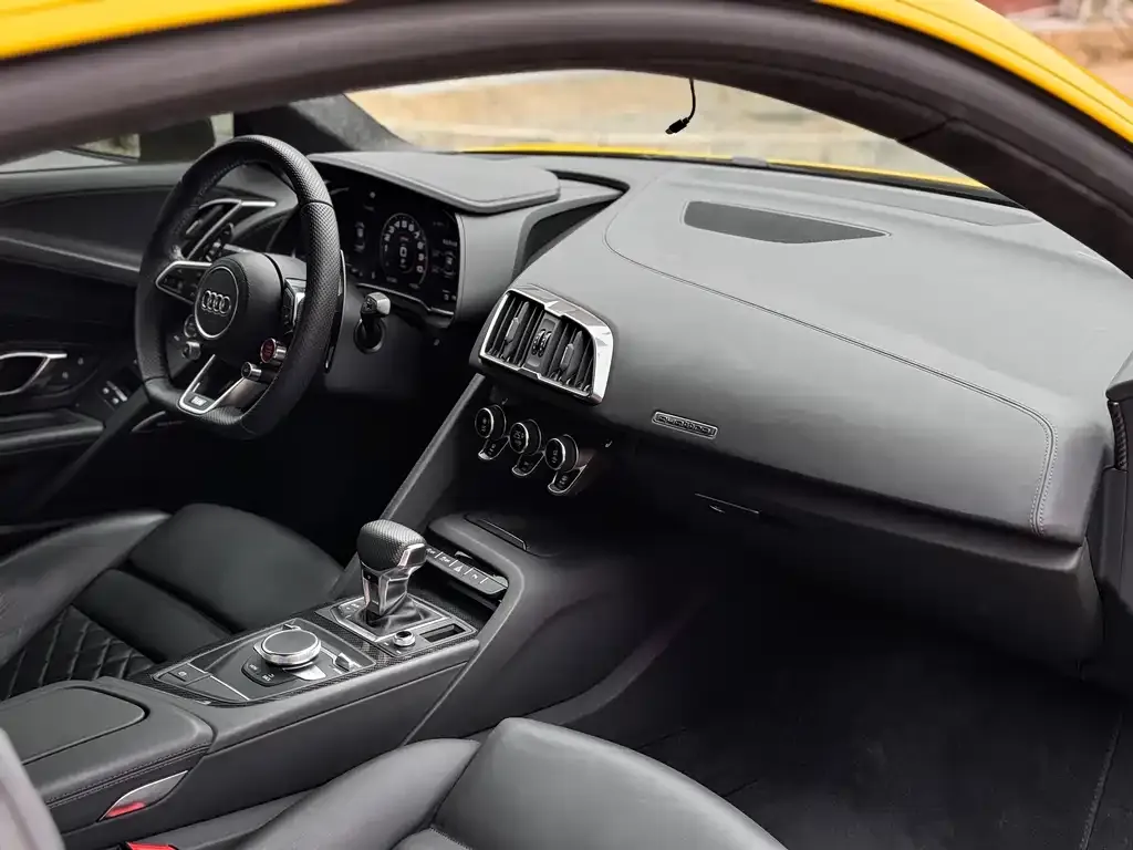 Audi R8 2023 из CN, фото 3