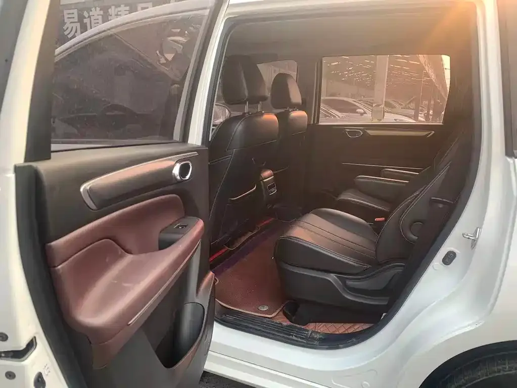 GAC Motor Trumpchi M6 — фото 2