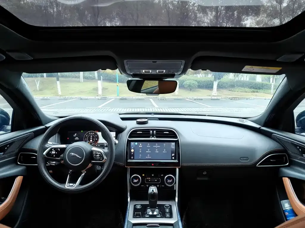 Jaguar XEL 2023 из CN, фото 6