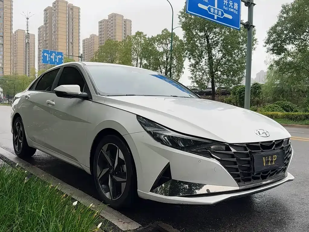 Hyundai Elantra 2023 из CN, фото 9