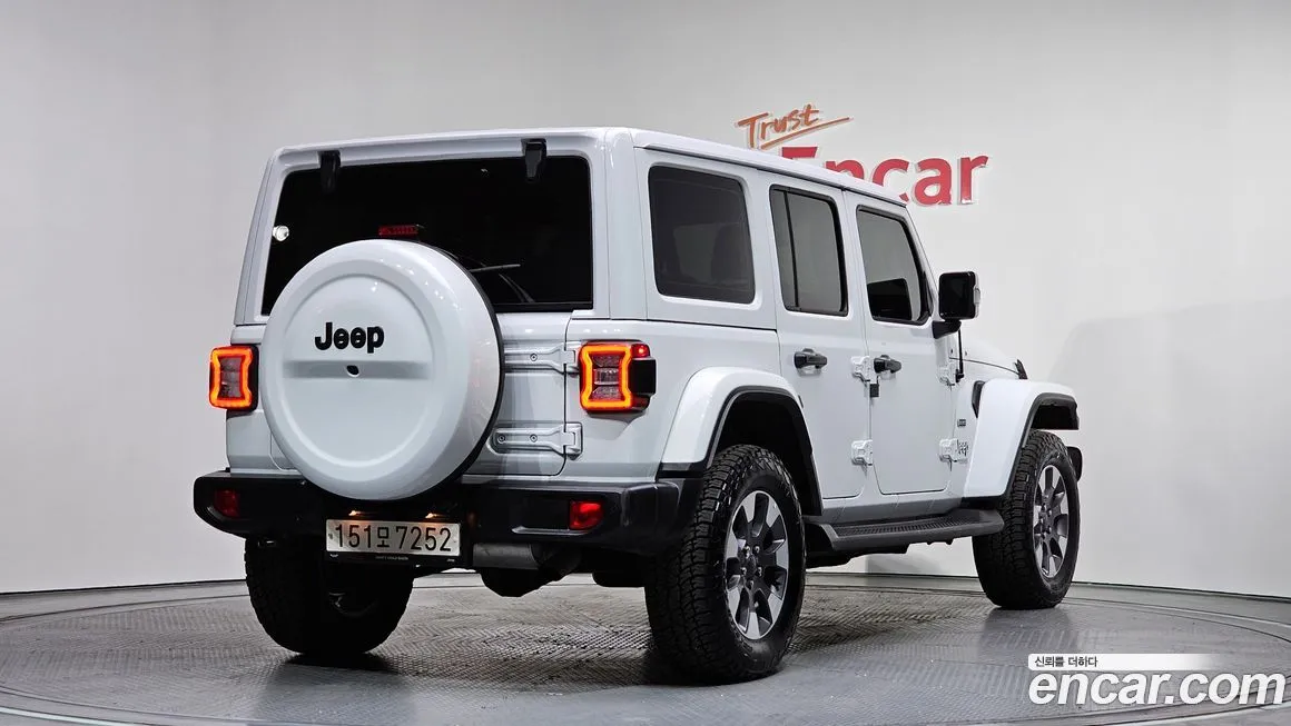 Jeep Wrangler — фото 5