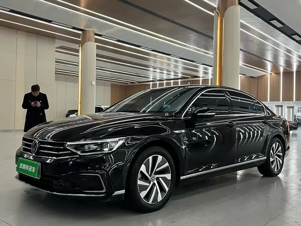 Volkswagen Magotan GTE PHEV 2022 из CN, фото 1
