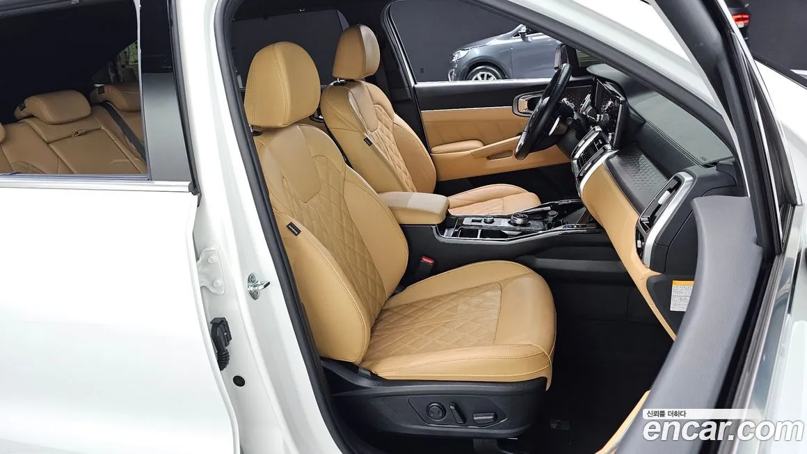 Kia Sorento — фото 7