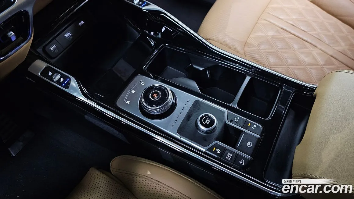 Kia Sorento — фото 8