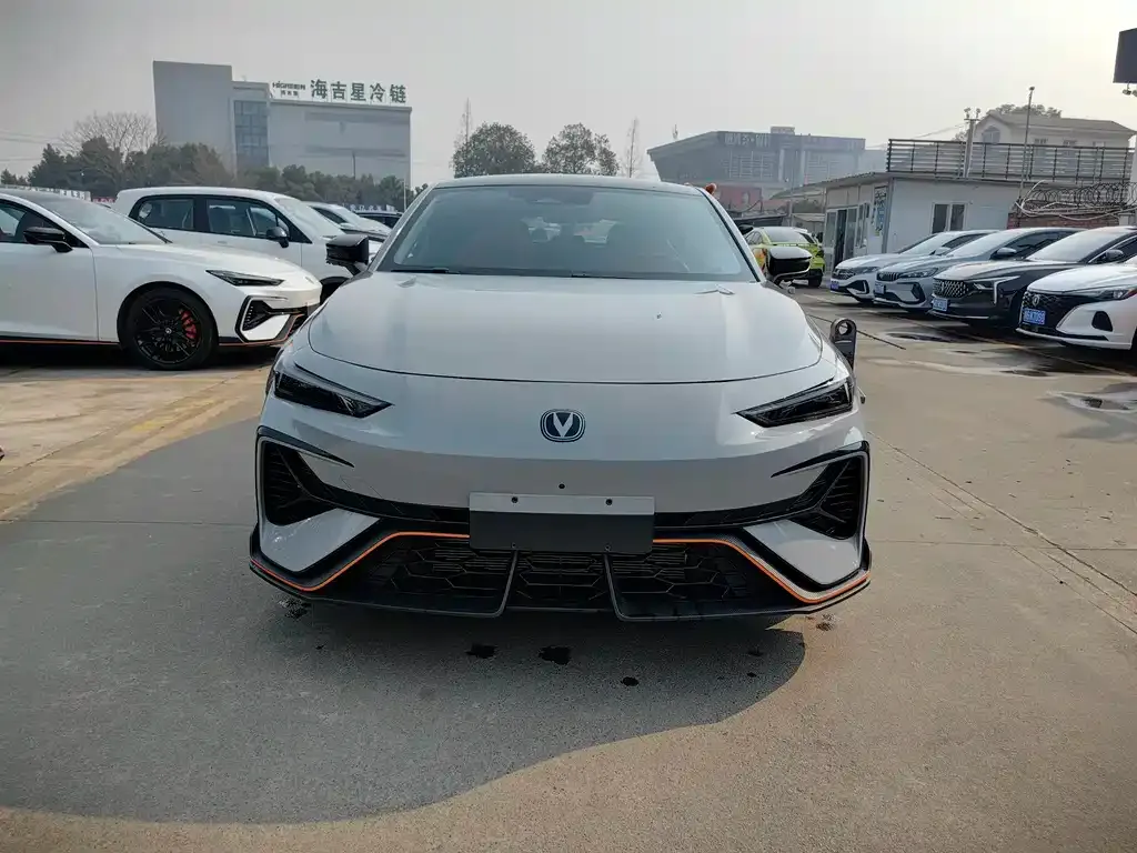 Changan UNI-V 2026 из CN, фото 5