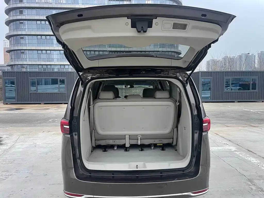 Buick GL8 2023 из CN, фото 8